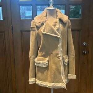 Size M suede camel fuzzy coat made in Italy
